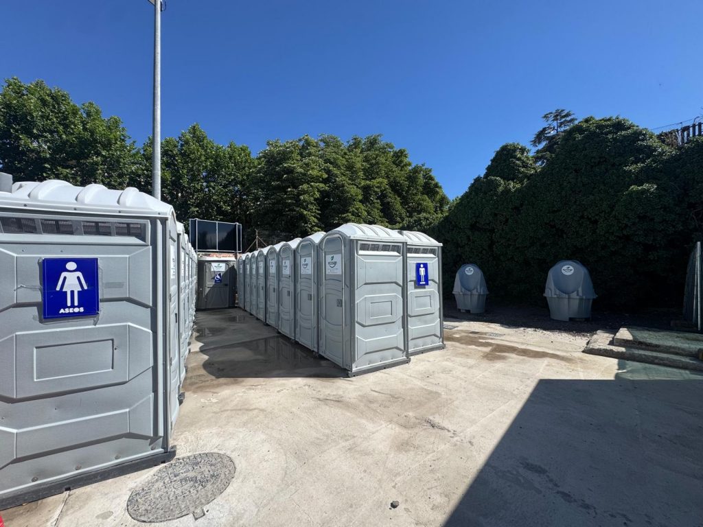 Alquiler de baños y urinarios para eventos en segovia